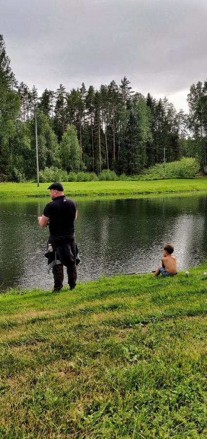 Отель Orupohja Kaempingud Ja Telkimisala Пылва Экстерьер фото